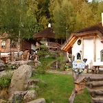 - Walldorf A Pohadkova Vesnicka Hotel Podlesí