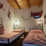 - Walldorf A Pohádková Vesnička Hotel Podlesí