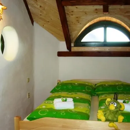 - Walldorf A Pohadkova Vesnicka Hotell Podlesí
