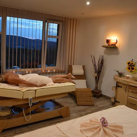 - Walldorf A Pohadkova Vesnicka