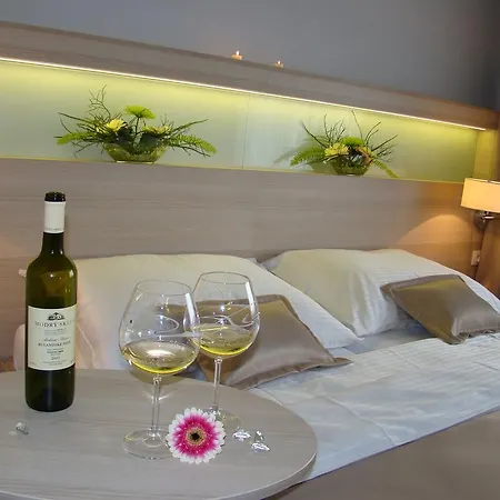 - Walldorf A Pohadkova Vesnicka Hotell
